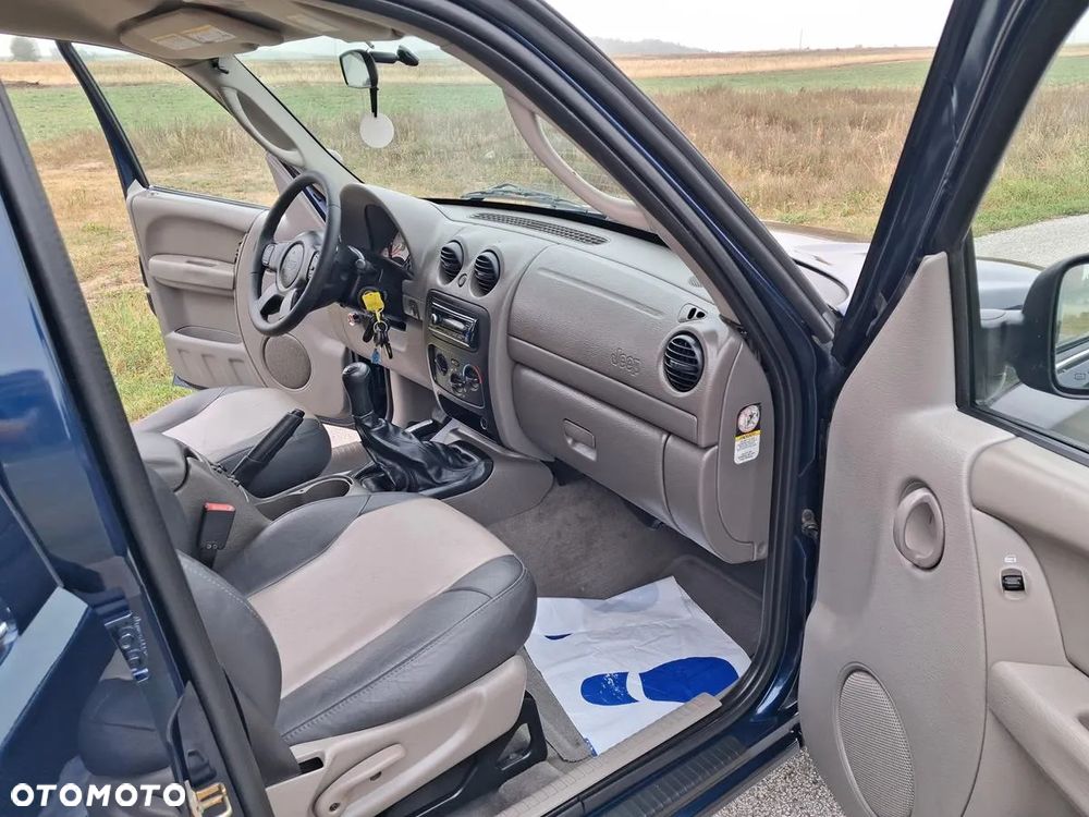 Jeep Cherokee 2.4 Sport - 24
