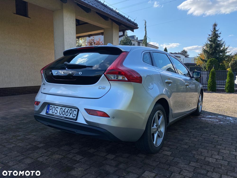 Volvo V40 D2 Kinetic - 6