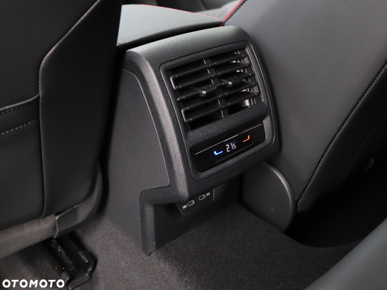 Volkswagen Golf - 18