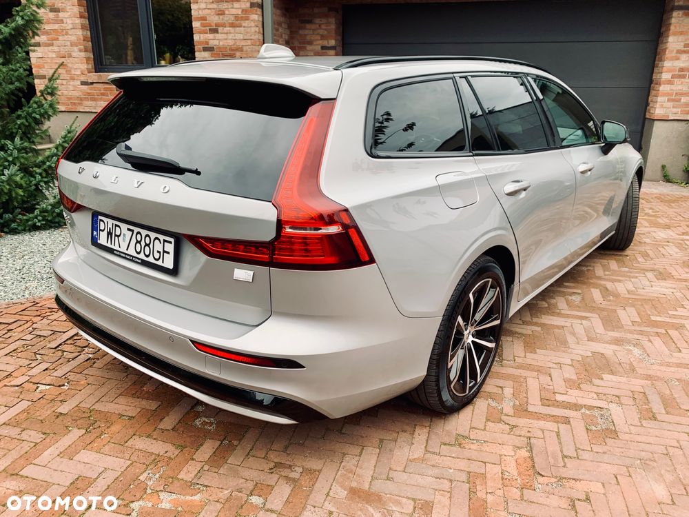 Volvo V60 T6 AWD Recharge Plus Dark - 23