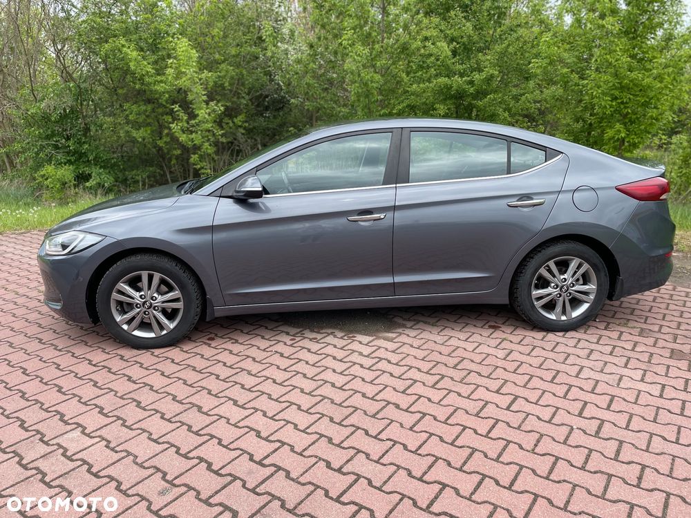 Hyundai Elantra 1.6 Classic Plus - 15