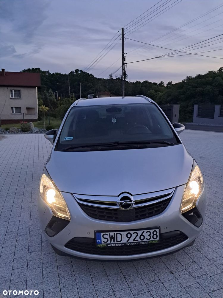 Opel Zafira Tourer 2.0 CDTI Automatik Edition - 2