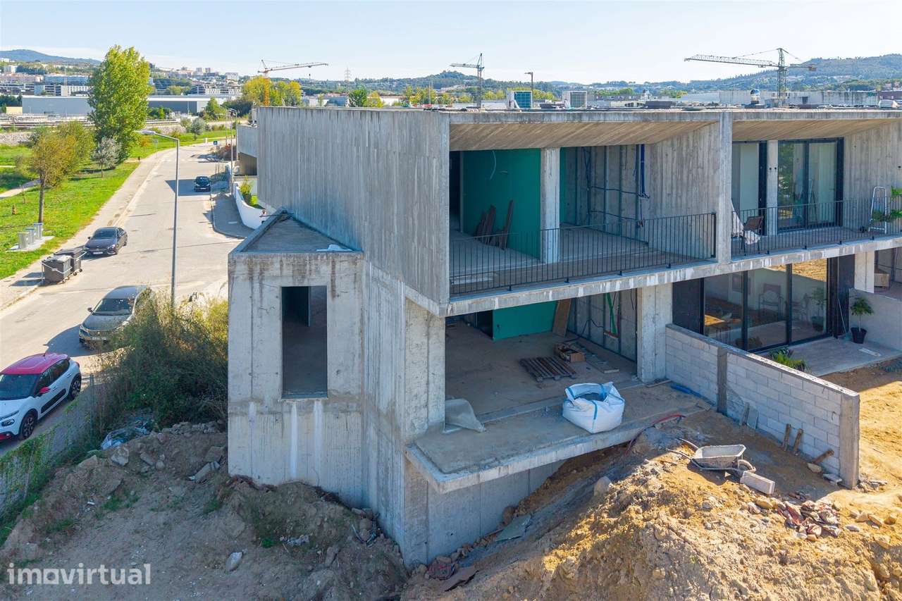 T3 em estrutura | Terreno 399 m² | Merelim (São Pedro) e Frossos - Grande imagem: 5/22