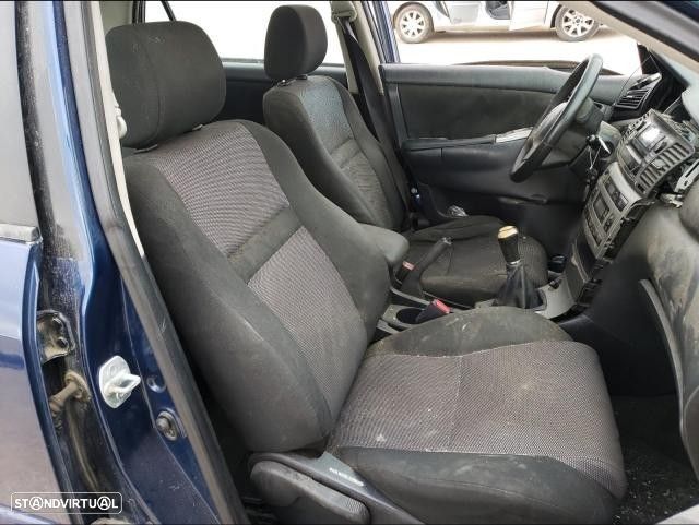 Peças Toyota Corolla 2.0 D-4D 2006 - 7