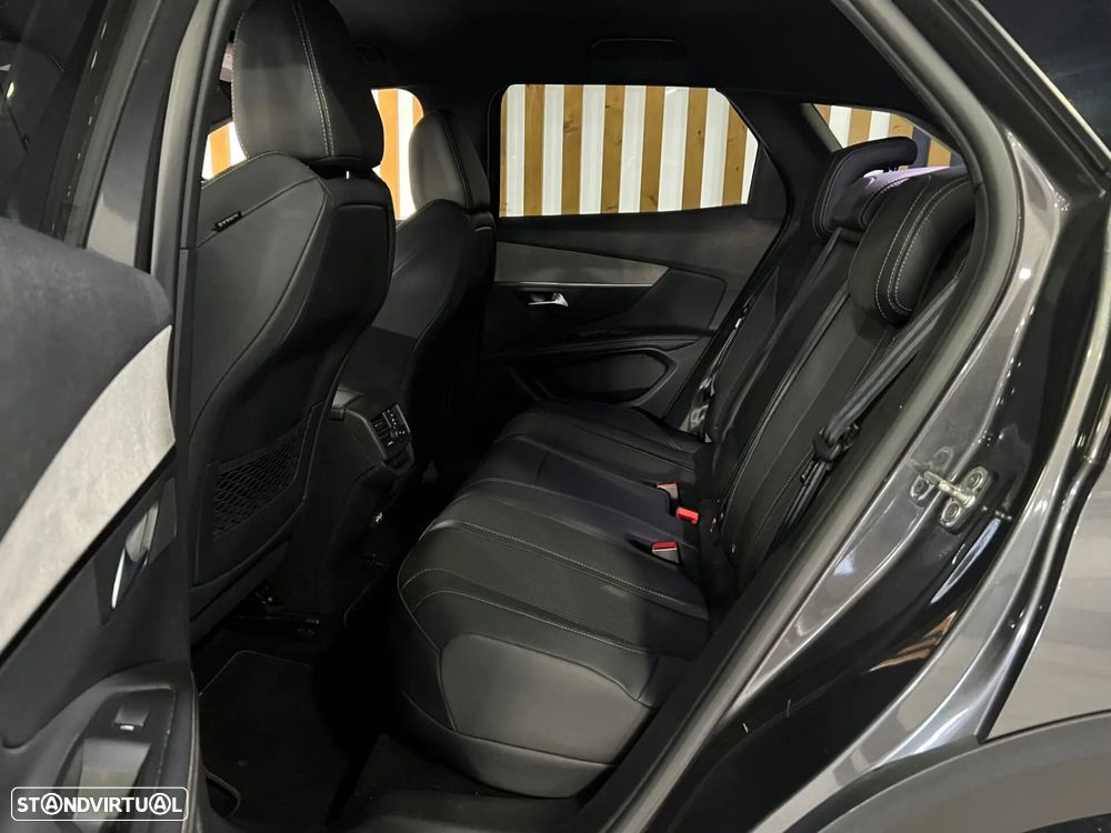 Peugeot 3008 1.6 Hybrid GT Pack e-EAT8 - 15