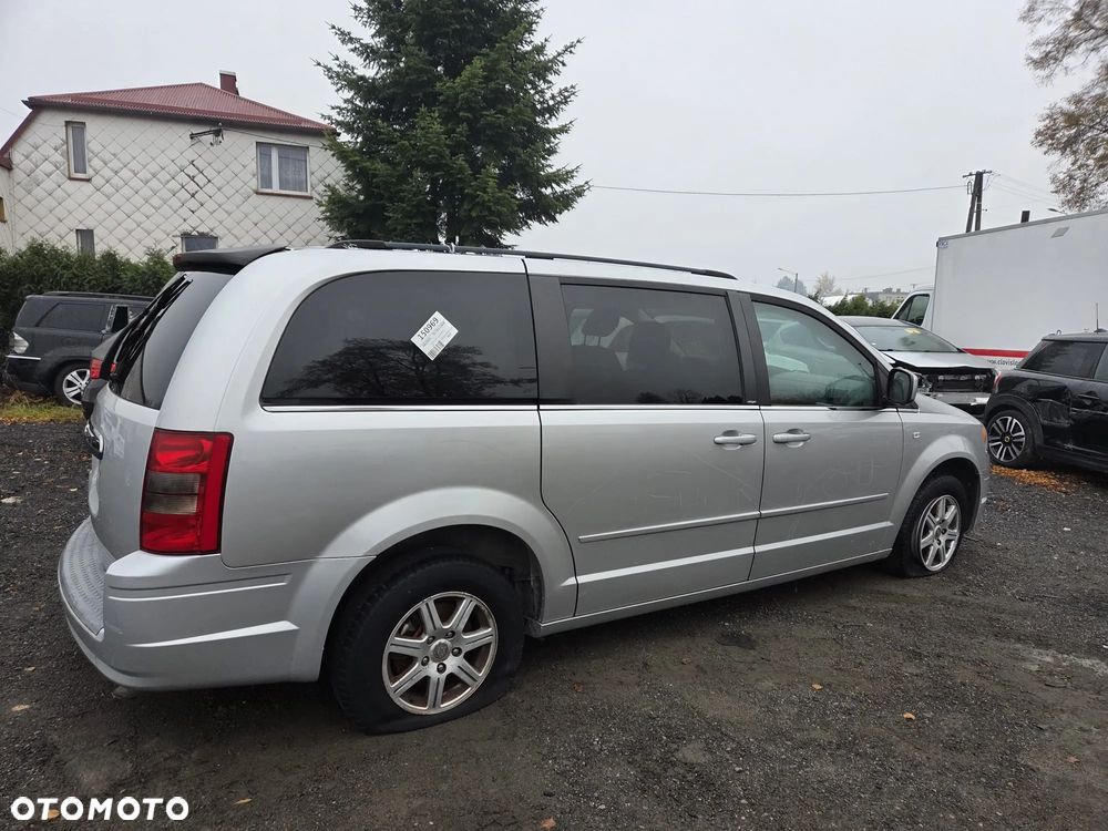 Chrysler Grand Voyager - 14