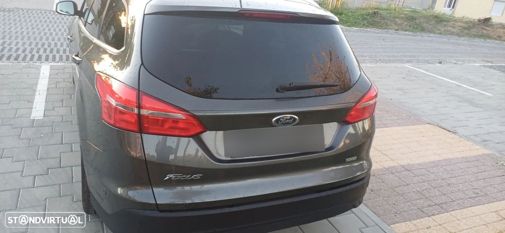 Ford Focus SW 1.0 SCTi Titanium foto 4