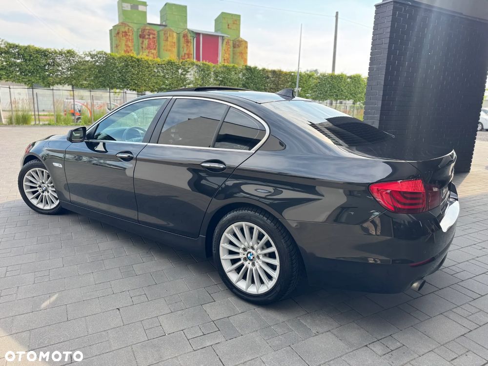 BMW Seria 5 535i - 12