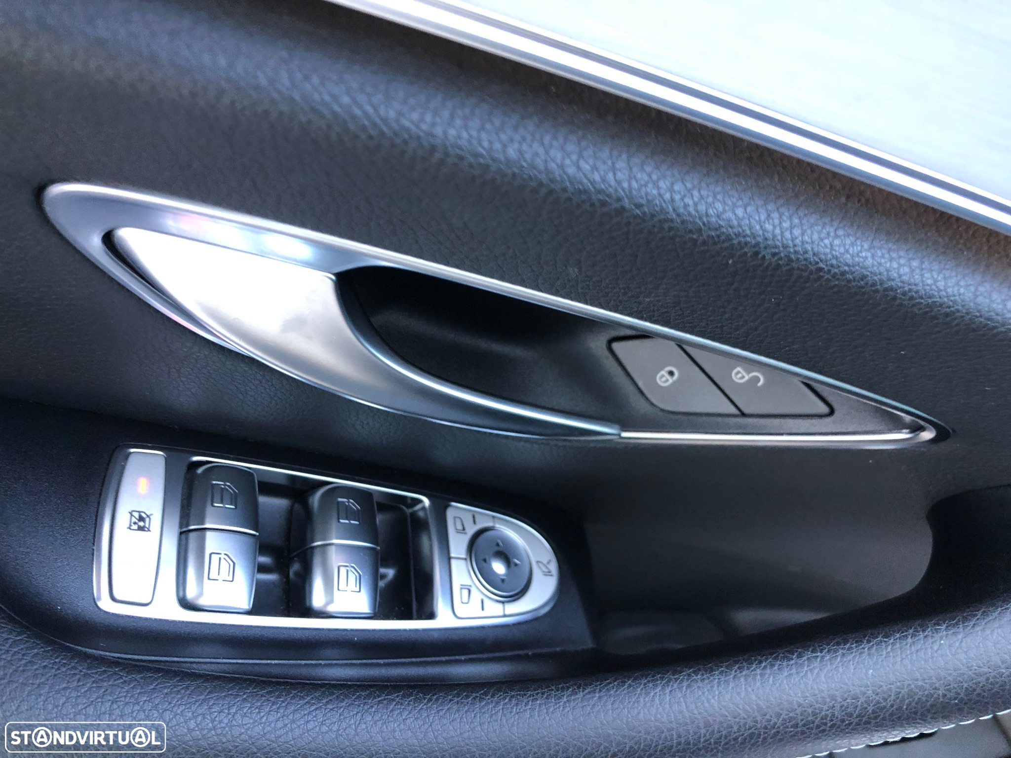 Mercedes-Benz E 300 de Avantgarde - 47