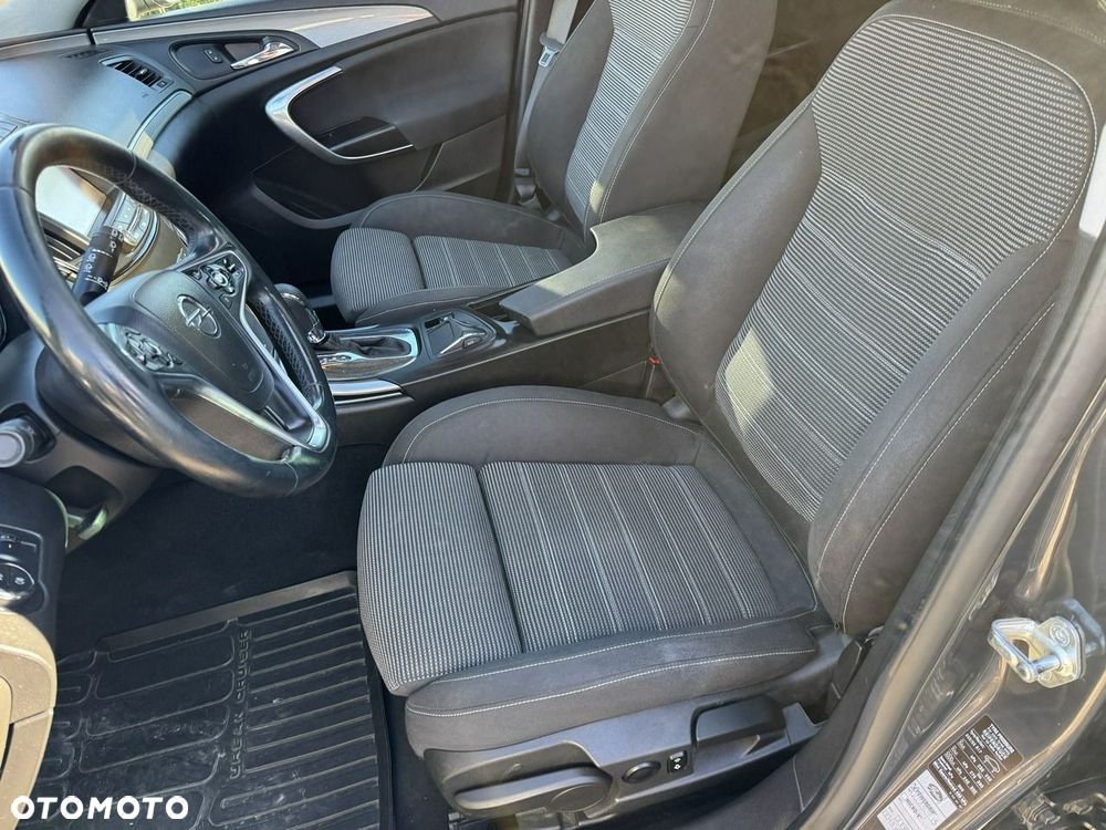 Opel Insignia - 24