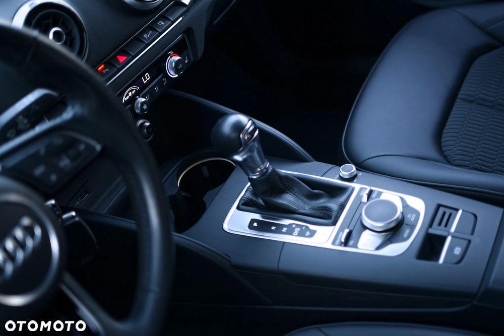 Audi A3 Sportback 1.6 TDI Sport S tronic - 9