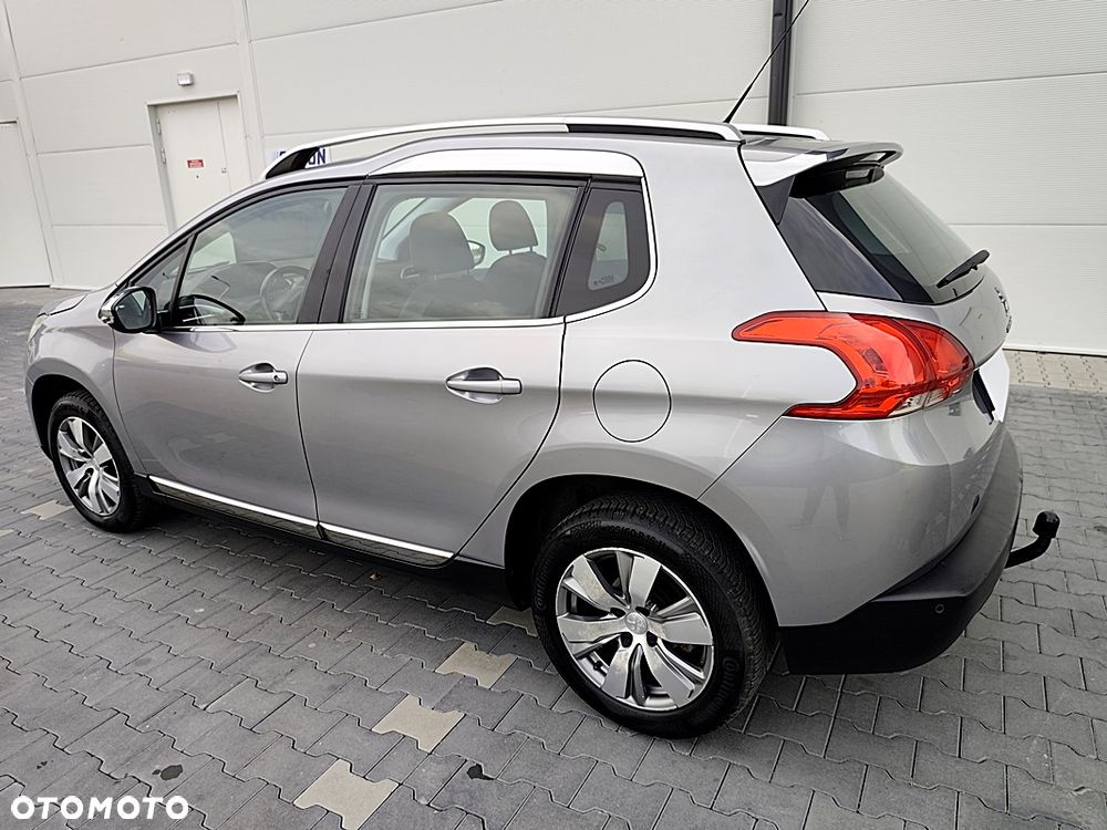 Peugeot 2008 - 6