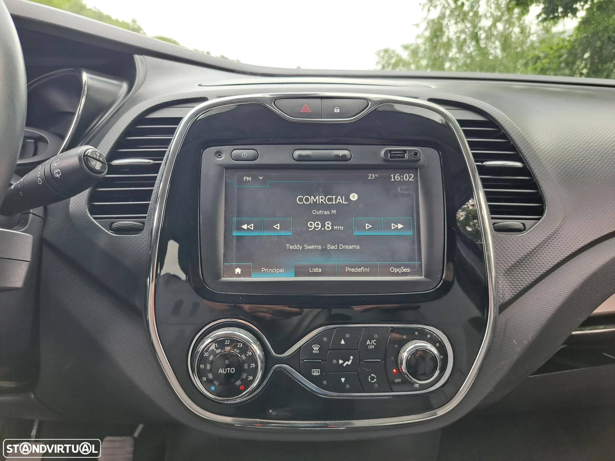 Renault Captur 1.5 dCi Exclusive XMOD - 21