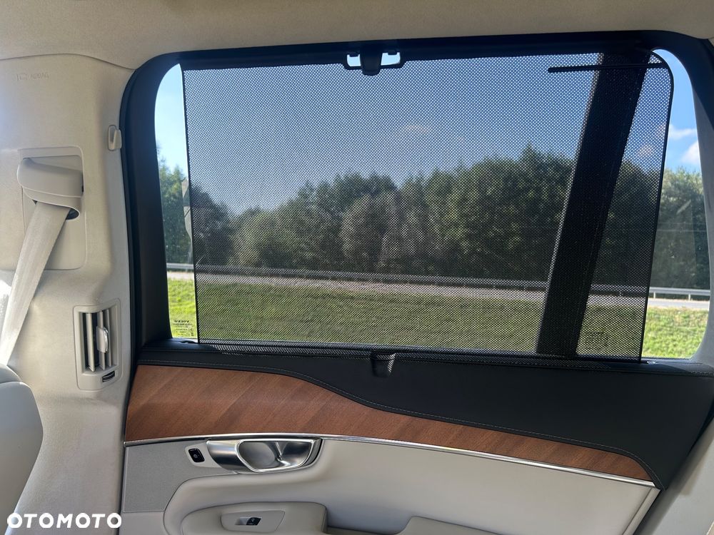Volvo XC 90 - 28