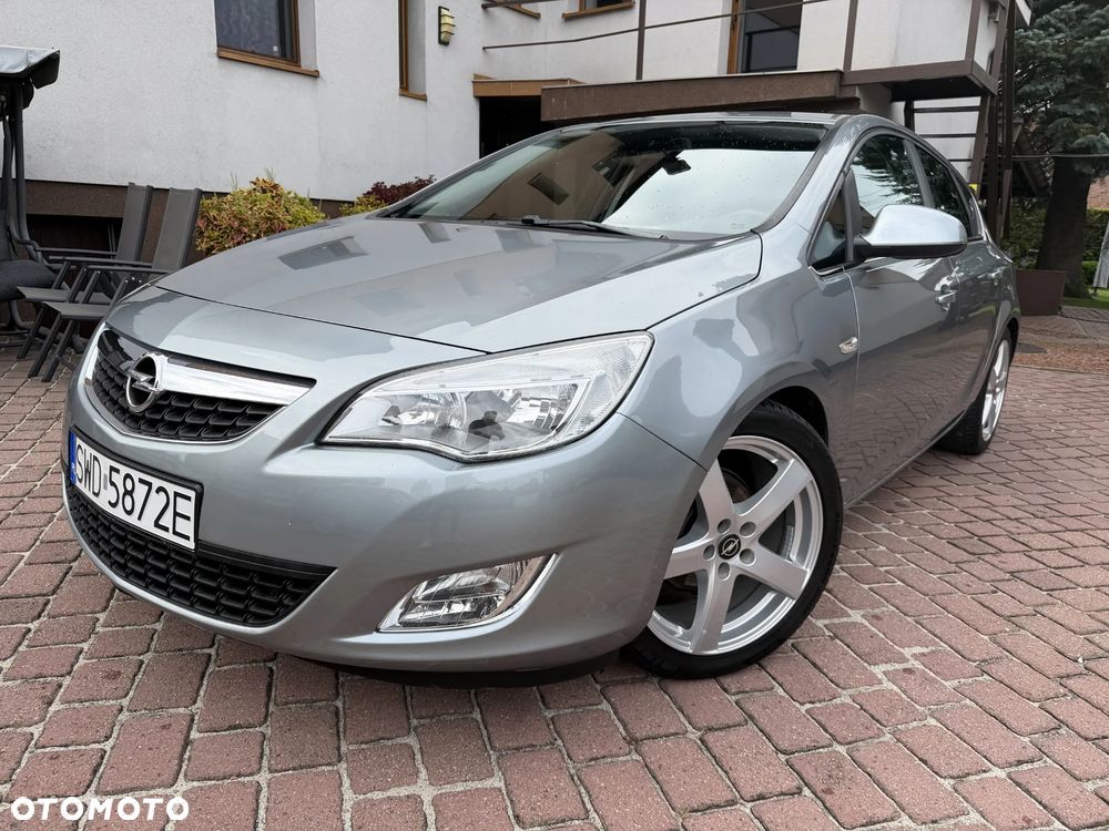 Opel Astra 1.4 Innovation - 21