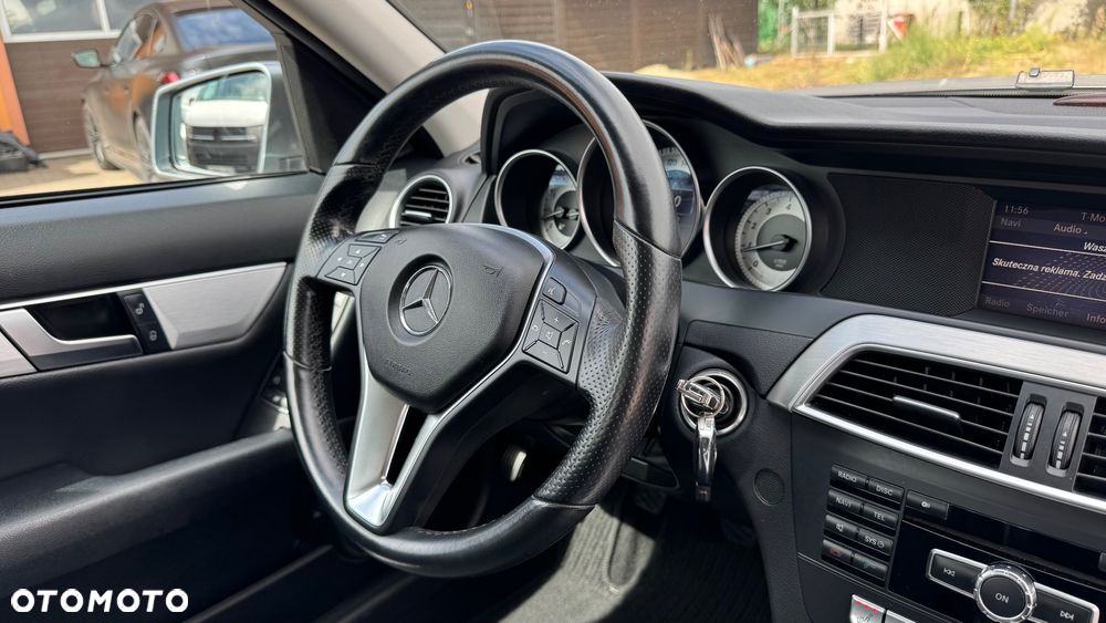 Mercedes-Benz Klasa C 180 CGI BlueEff Avantgarde - 34