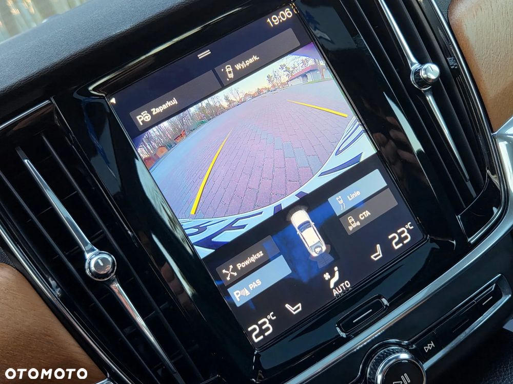 Volvo S90 D4 AWD Geartronic Inscription - 24