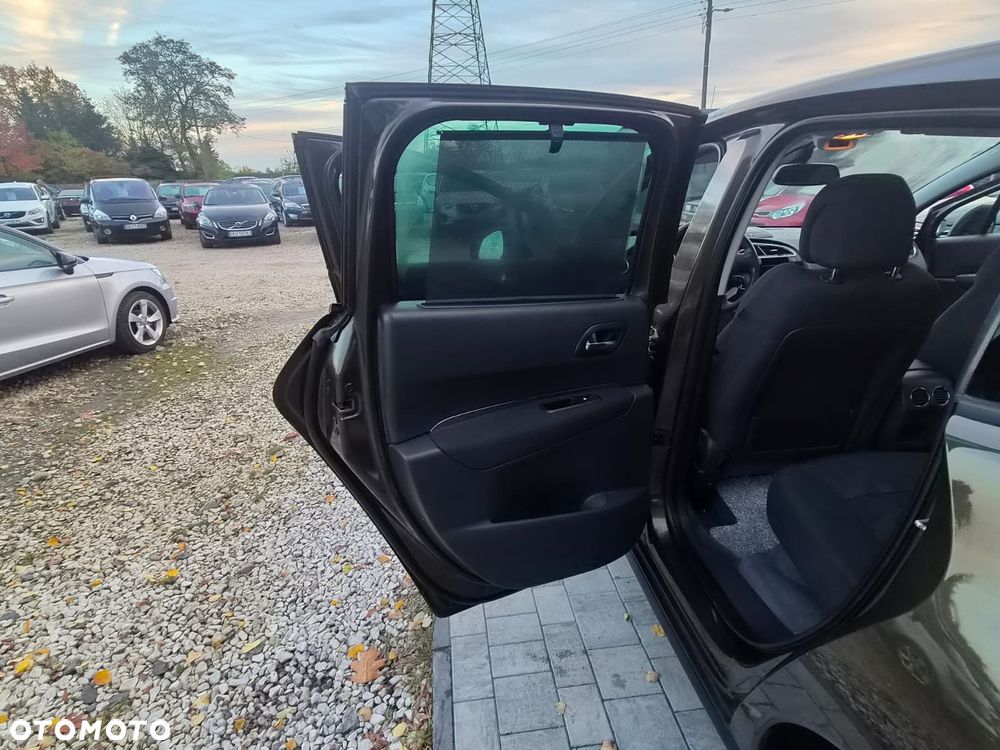 Peugeot 3008 1.6 Premium - 24