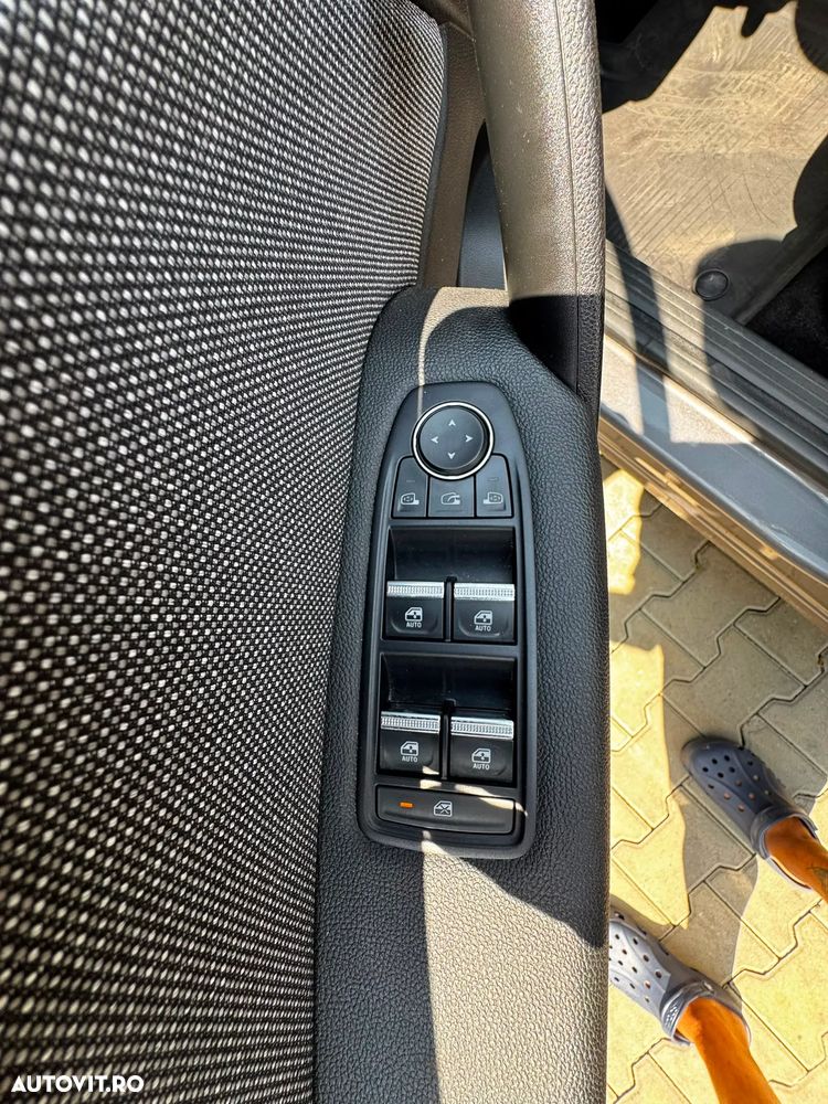 Renault Captur - 4