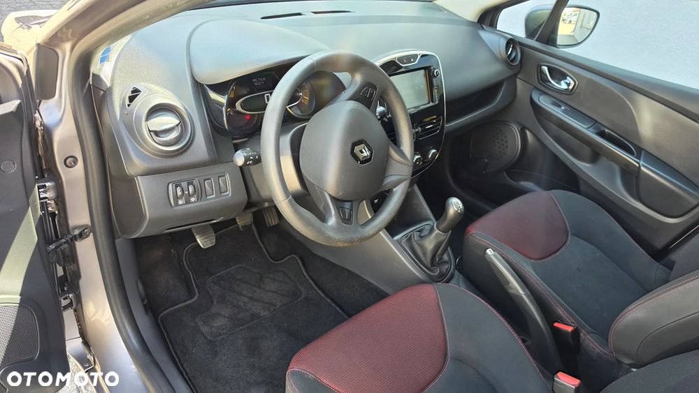 Renault Clio 1.2 16V 75 Dynamique - 11