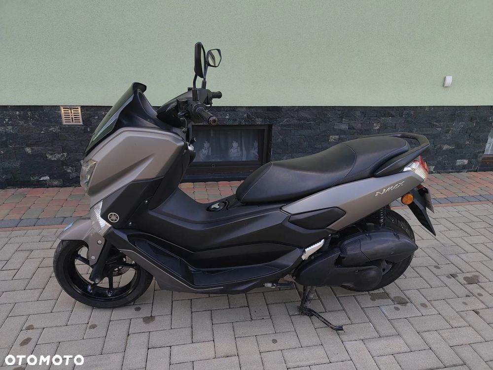 Yamaha NMAX - 4