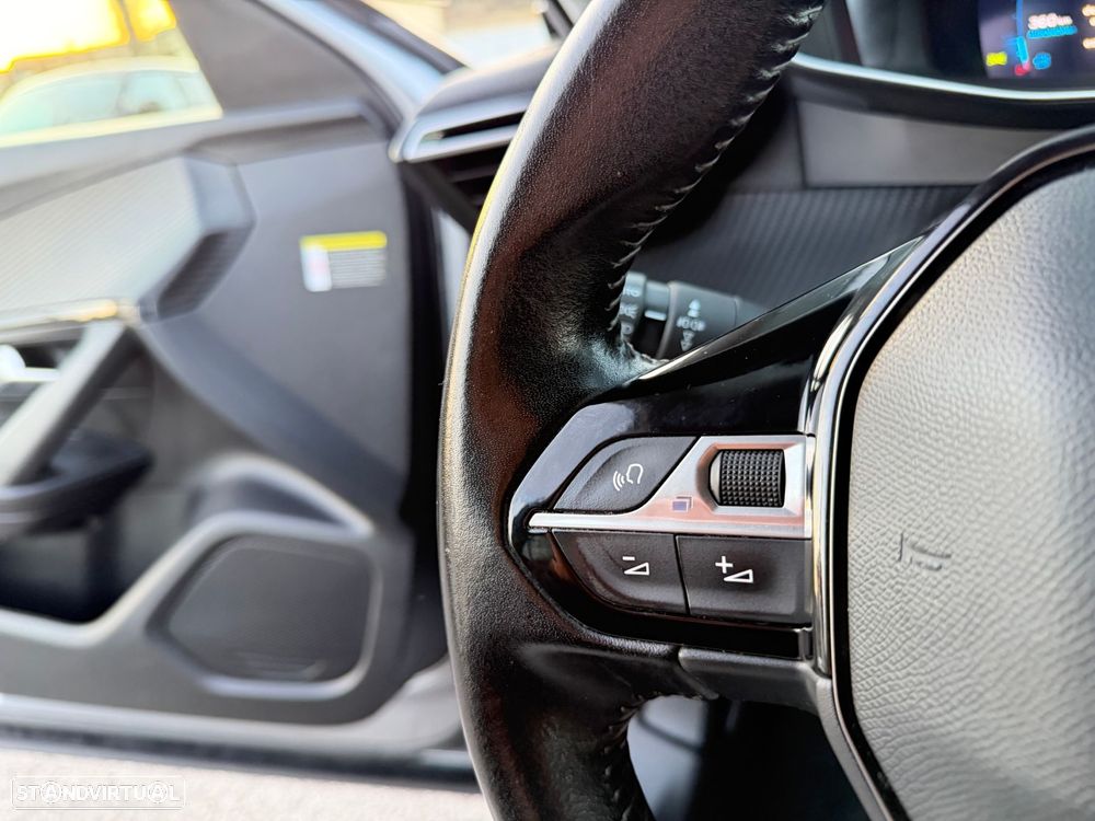 Peugeot 2008 1.5 BlueHDi Allure - 20