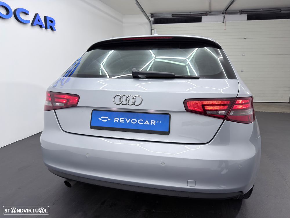 Audi A3 1.6 TDI Sport - 8
