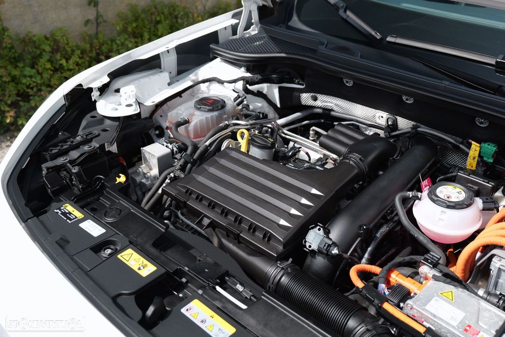 Cupra Formentor VZ 1.4 e-Hybrid DSG Priority - 16