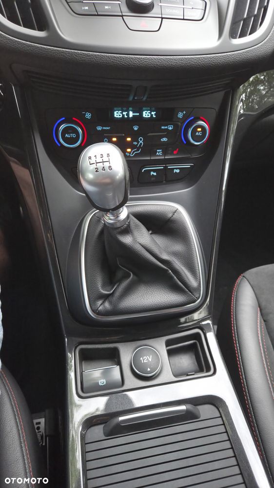 Ford Kuga 1.5 EcoBoost FWD ST-Line ASS MMT6 - 16