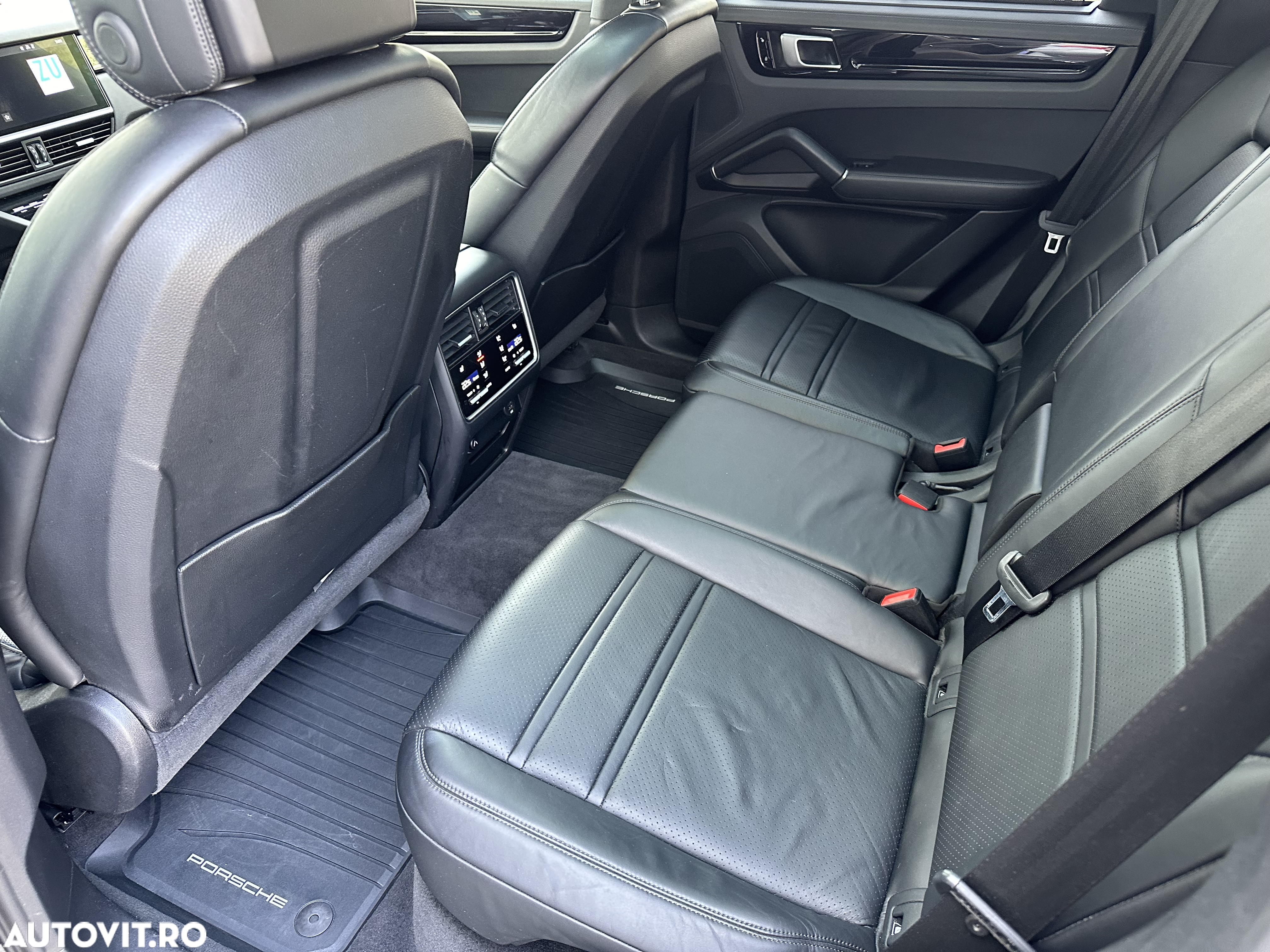 Porsche Cayenne Standard - 20