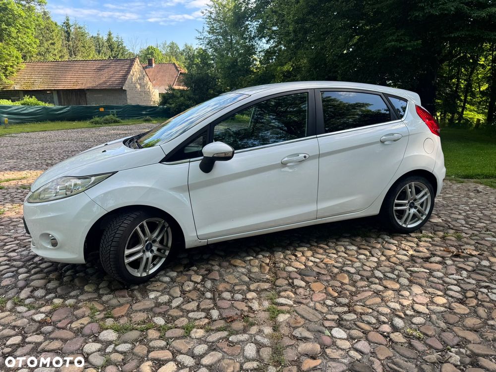 Ford Fiesta 1.6 Titanium - 2