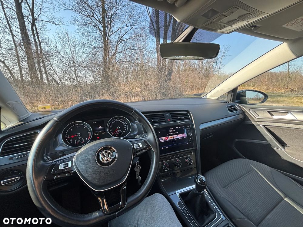 Volkswagen Golf 1.6 TDI BMT Comfortline - 12