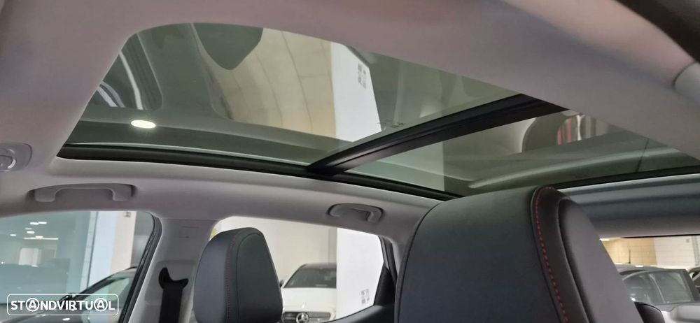 MG ZS EV 72.6 kWh Luxury - 16