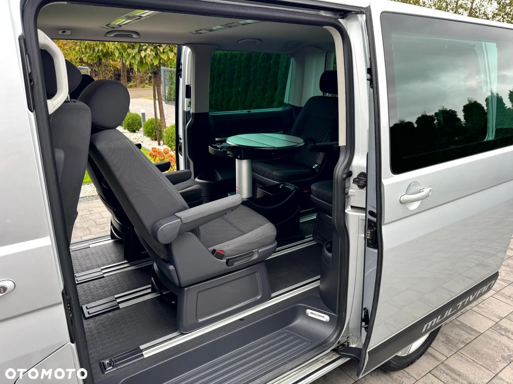 Volkswagen Multivan - 11