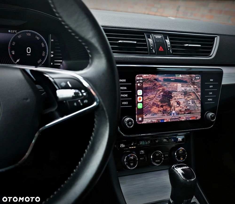 Skoda Superb 1.5 TSI Ambition DSG - 26