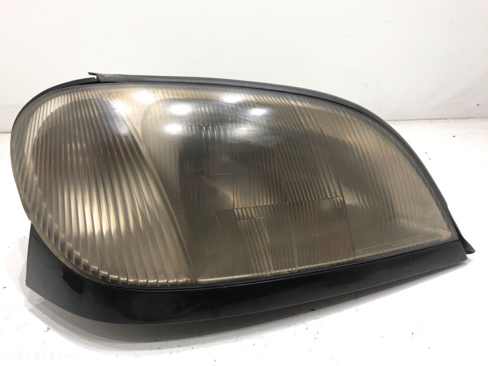 REFLEKTOR PRAWY PRZÓD  SSANGYONG CHAIRMAN (HT_) 1997 - 2022 3.2 165 kW [225 KM] benzyna 2011 - 2022 - 1