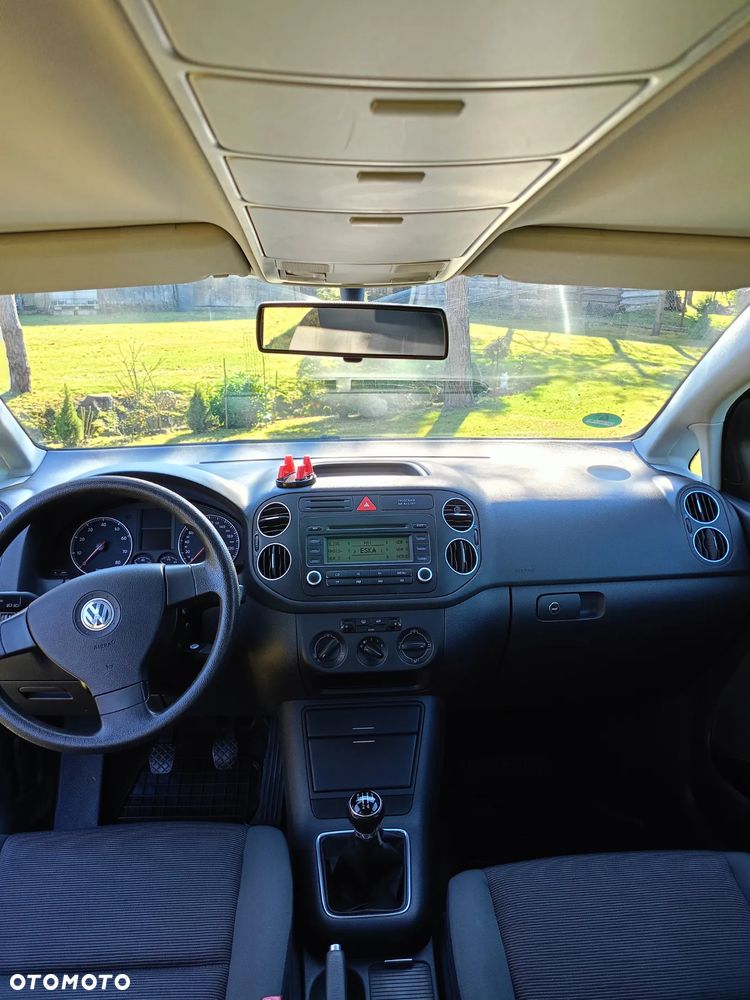 Volkswagen Golf - 12