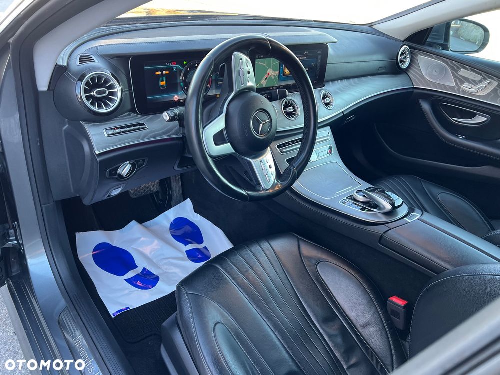 Mercedes-Benz CLS - 31