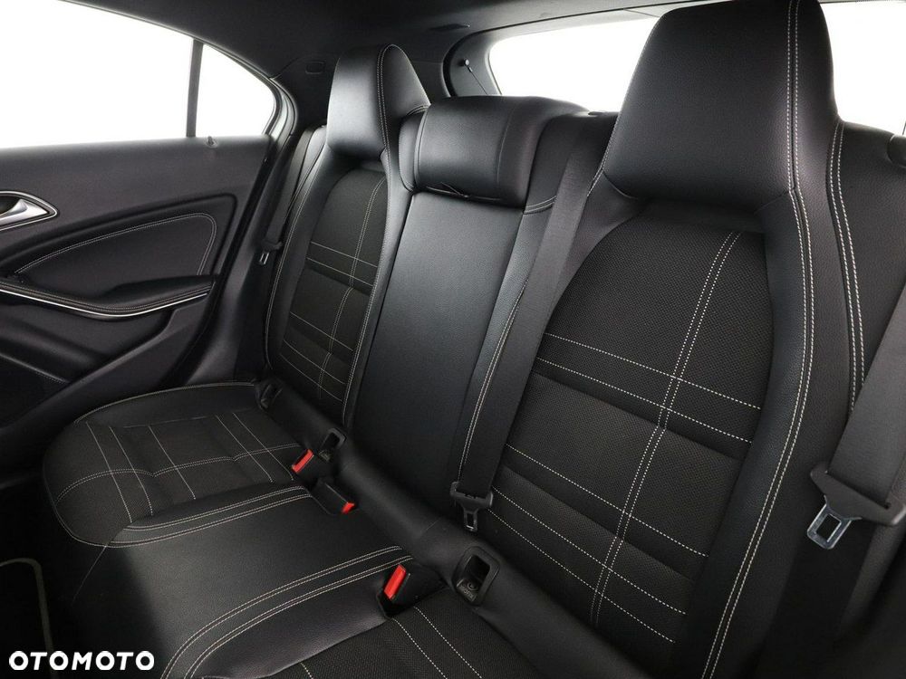 Mercedes-Benz Klasa A 180 CDI (BlueEFFICIENCY) Urban - 18