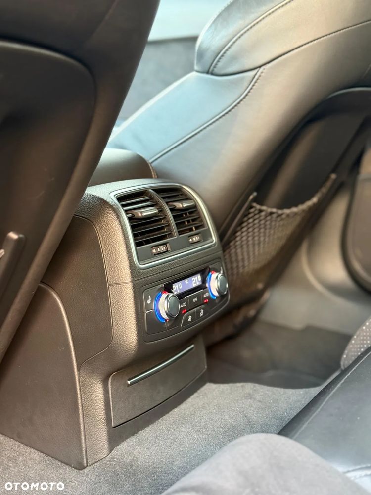 Audi A6 Avant 3.0 TDI Quattro S tronic - 28