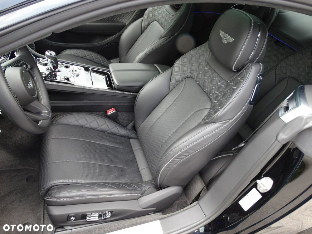 Bentley Continental GT New V8 - 29