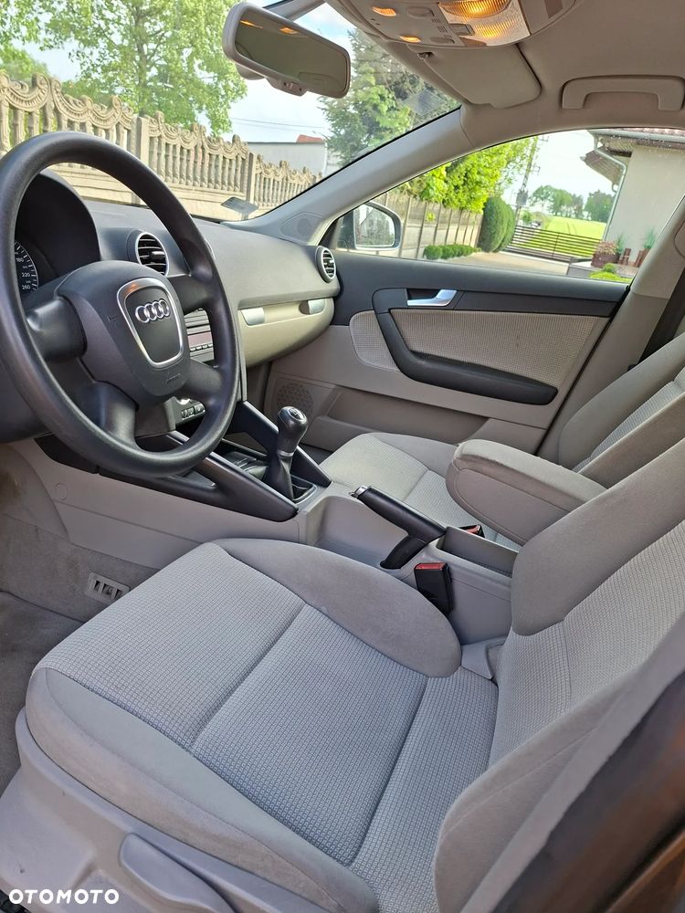 Audi A3 Sportback - 13