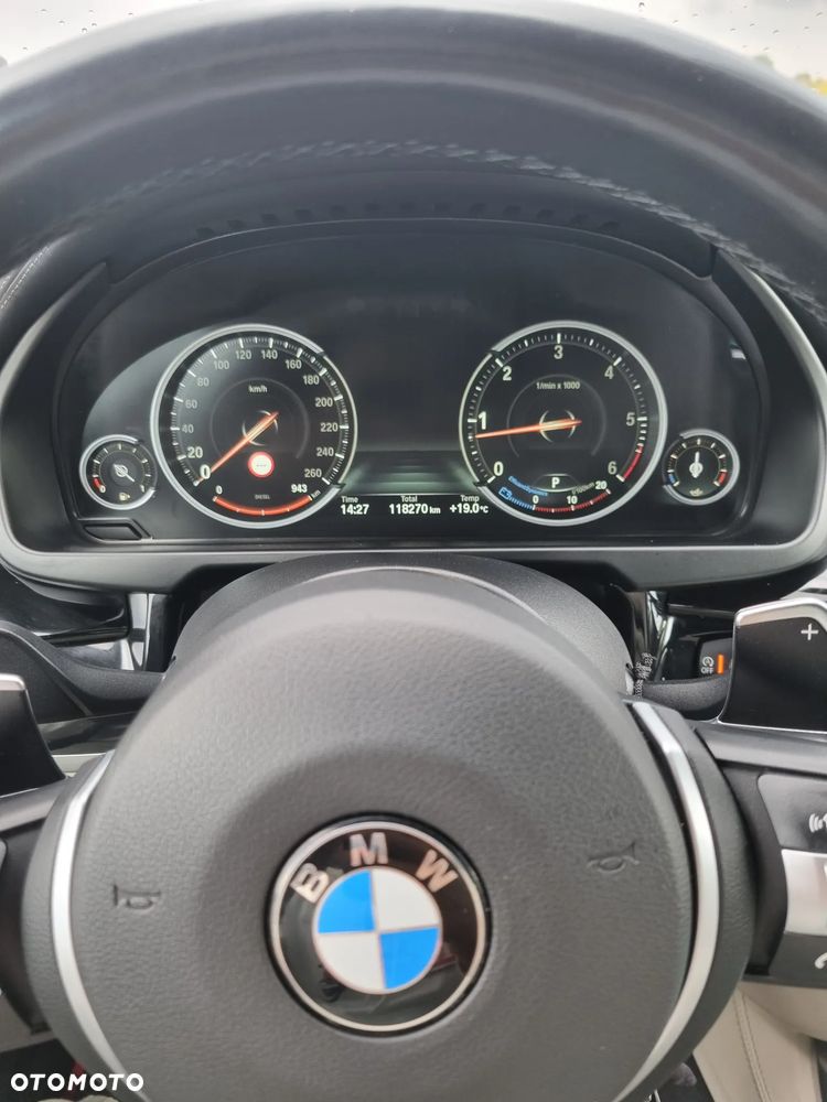 BMW X6 xDrive40d - 12