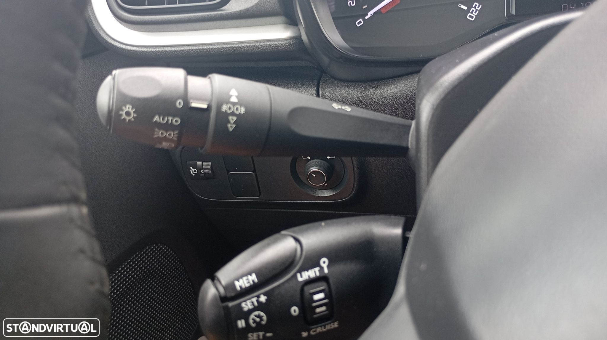 Citroën C3 1.2 PureTech Shine - 16
