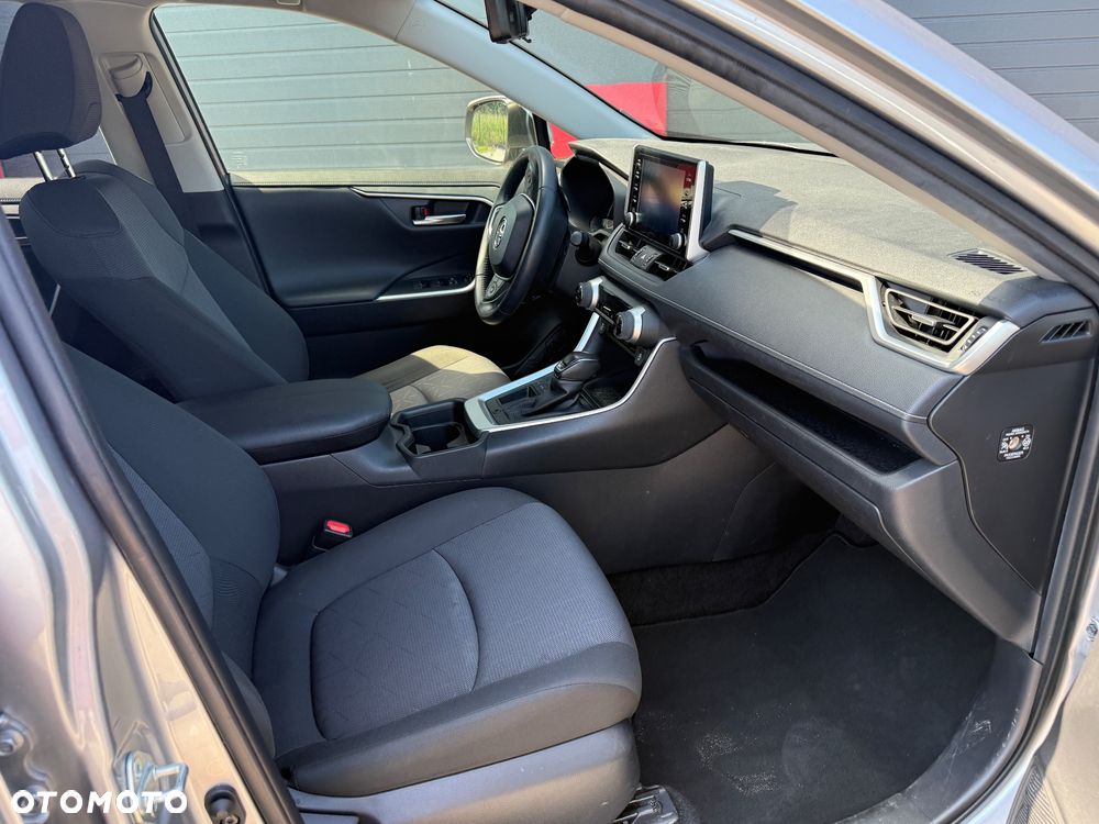 Toyota RAV4 - 25