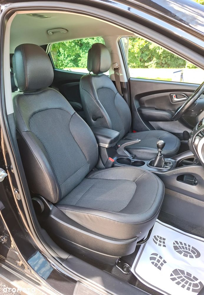 Hyundai ix35 1.6 2WD Fifa World Cup Edition - 12