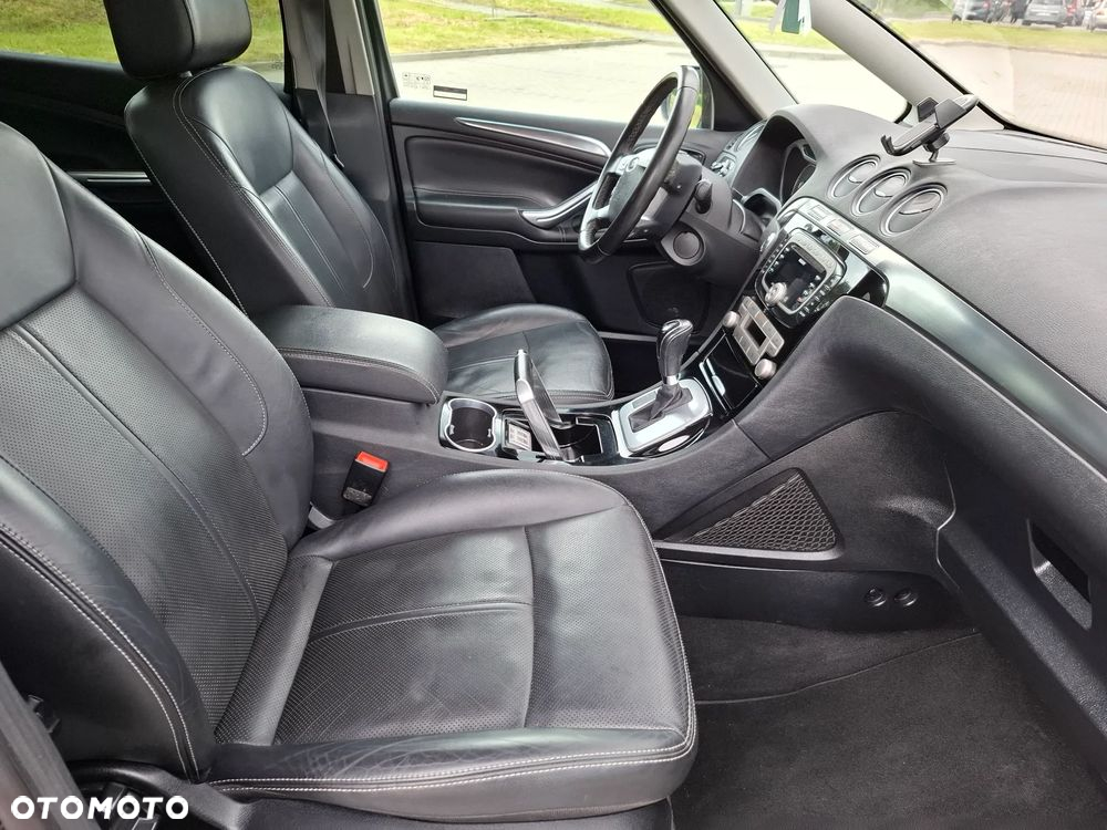 Ford S-Max 2.0 TDCi DPF Business Edition - 26