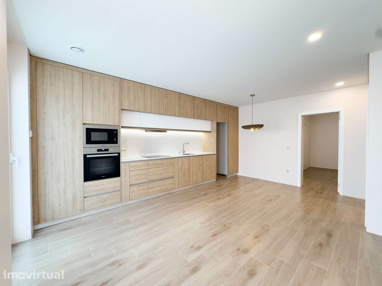 ARRENDA-SE APARTAMENTO T2 - Grande imagem: 3/39