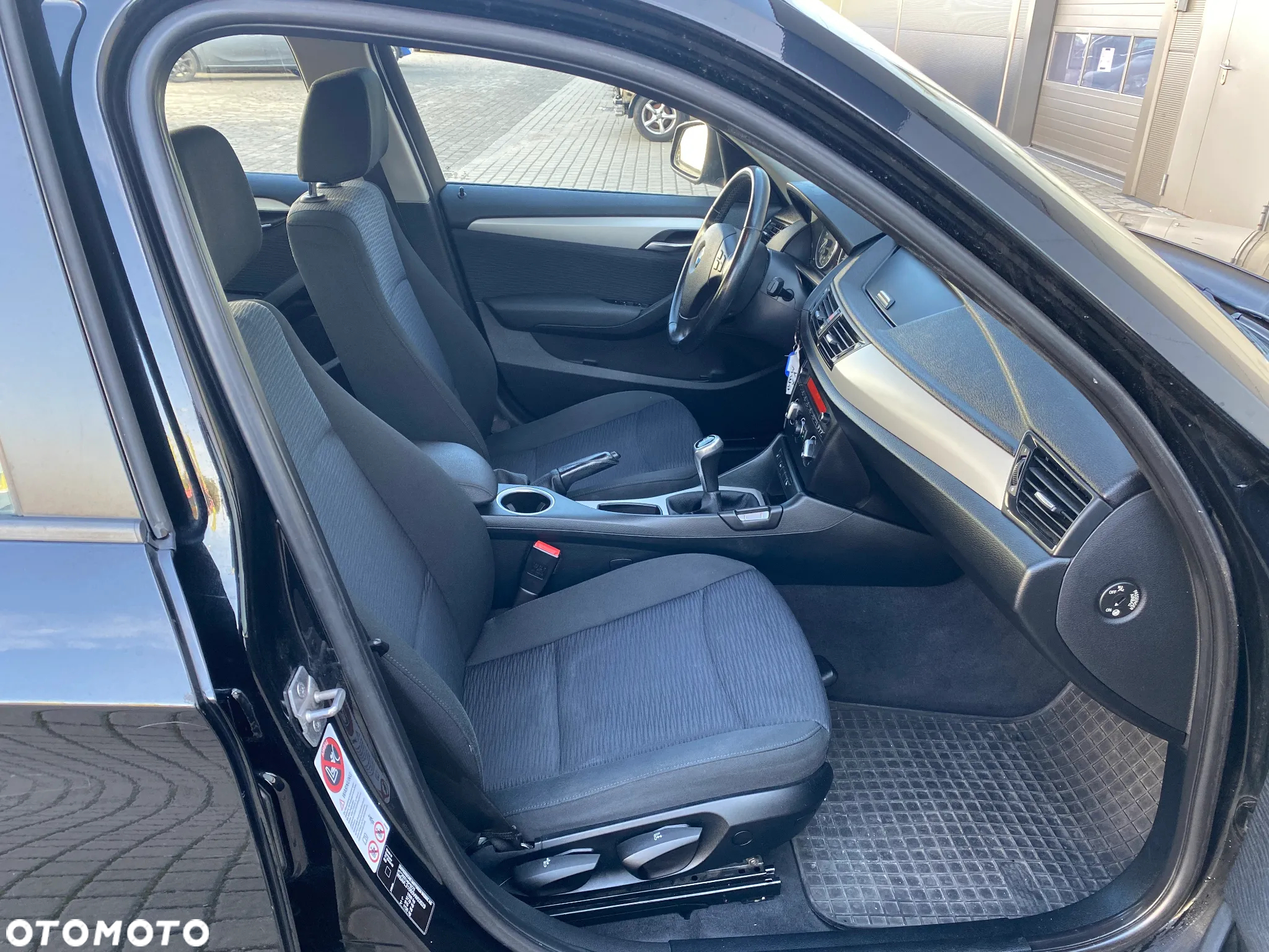 BMW X1 sDrive18i - 18