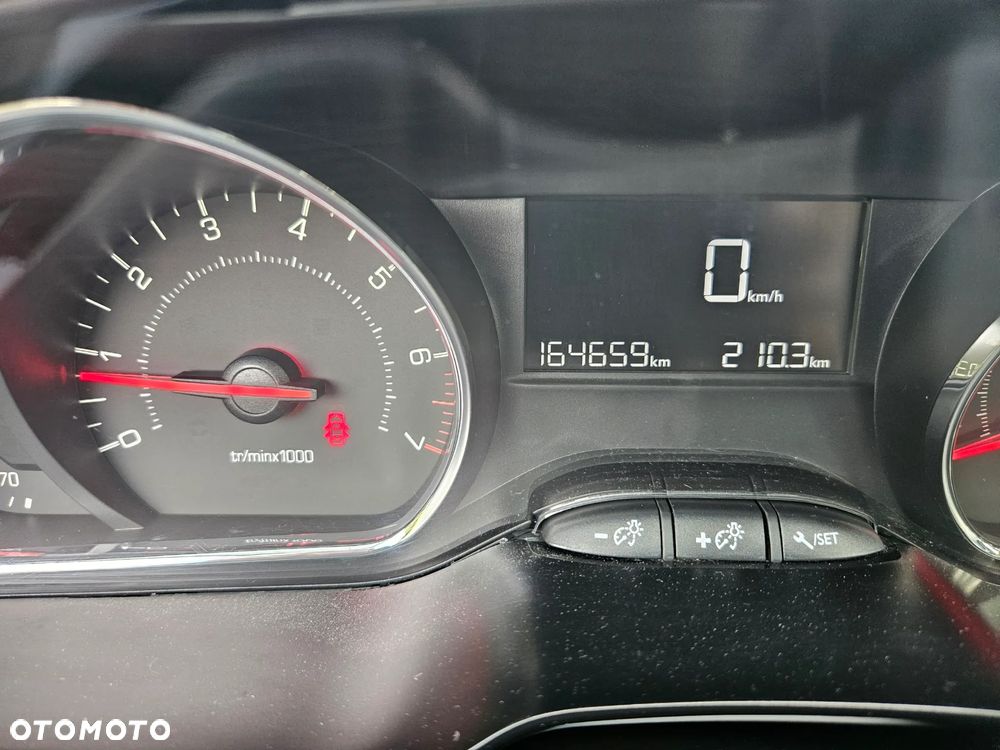 Peugeot 208 95 VTI Active - 24